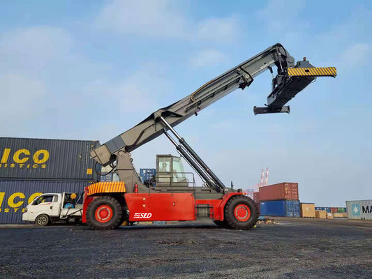 45000kg কনটেইনার রিচ স্ট্যাকার ZF 5WG261 অটো ট্রান্সমিশন সহ