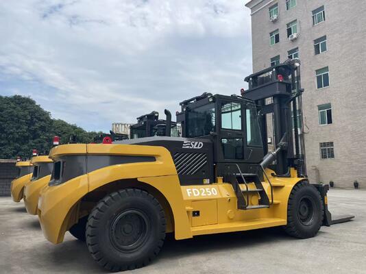FD350 35 Ton Heavy Lift Forklift Truck For Bulk Cargo Terminal Handling