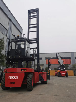 8 9 10T CUMMINS QSB6.7 ইঞ্জিন খালি কনটেইনার হ্যান্ডলার লোড ক্ষমতা 1 বছর