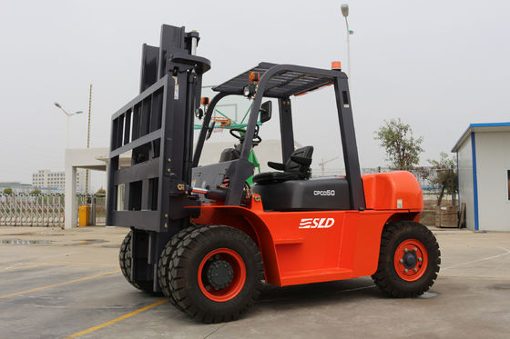 5000kgs ডিজেল ফর্কলিফ্ট ট্রাক ISUZU ইঞ্জিন হাইড্রোলিক ট্রান্সমিশন