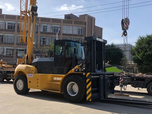 FD300 4000 মিমি অভ্যন্তরীণ জ্বলন 30t কনটেইনার উত্তোলন ফোর্কলিফ্ট
