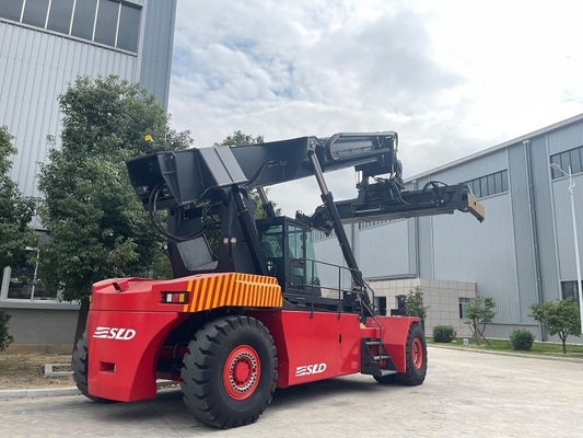 ভারী পাত্রের জন্য Ergonomic কেবিন 45000kg লোড RS রিচ স্ট্যাকার