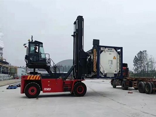 8000kgs লোড সহ CUMMINS ইঞ্জিন খালি কন্টেইনার হ্যান্ডলার